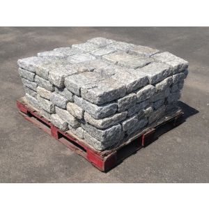Gray Jumbo Belgian Block/Cobble Stone