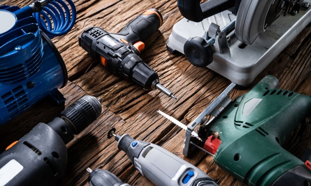 Don’t Visit Your Next Jobsite Without These 4 Hand Tools