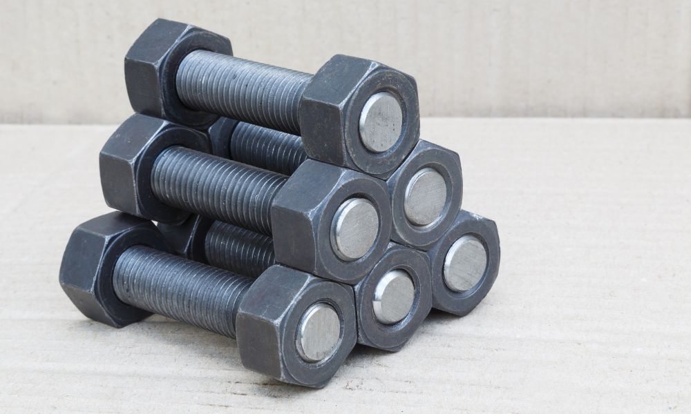 What Is the Difference Between a Stud & a Bolt?